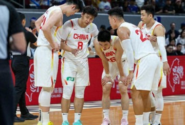 郭士强拿出杀手锏，男篮却诞生2个隐患！2人低迷或彻底告别国家队