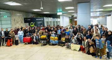 西足协包机接回150名滞留中东的西班牙足球从业者，现已安全抵达