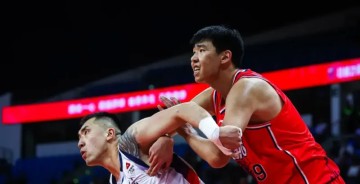 AG体育平台-媒体人：徐昕今晚威风八面，确实是全明星中锋的水准